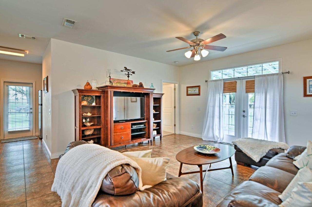 Cozy Pass Christian House - Steps From Beach Экстерьер фото